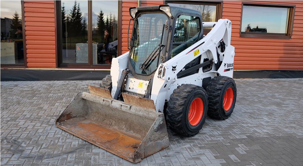 Мини‑погрузчик 600–1200 кг #1